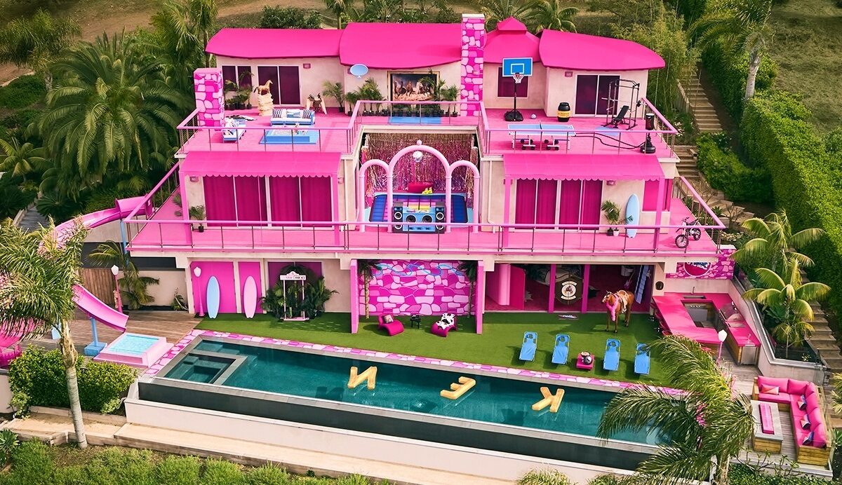 Best Hollywood Famous AirBnBs – Barbie Dreamhouse Style